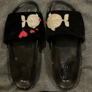 Raye velvet fish sandals in black size 7.5